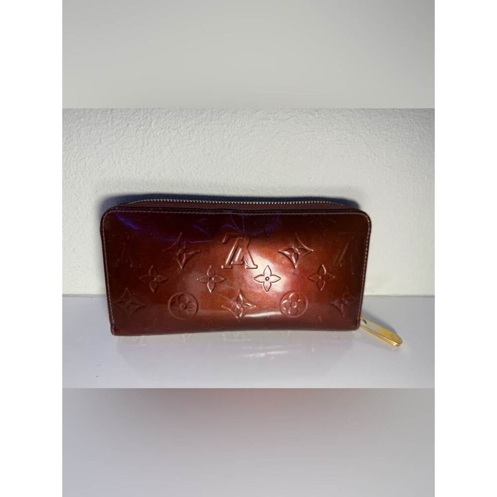 Louis Vuitton Burgundy Vernis Monogram Zip Long Wallet - Picture 14 of 14